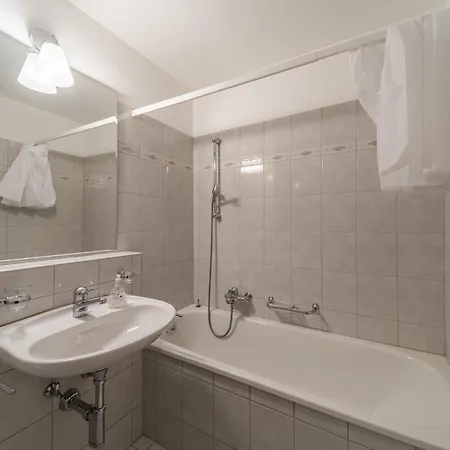 Chesa Ruinatsch Apartment St. Moritz