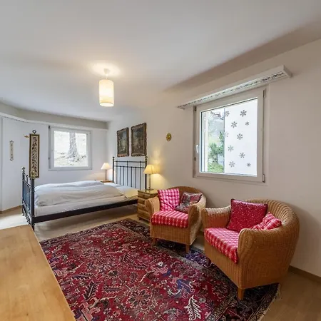 Appartement Chesa Ruinatsch *