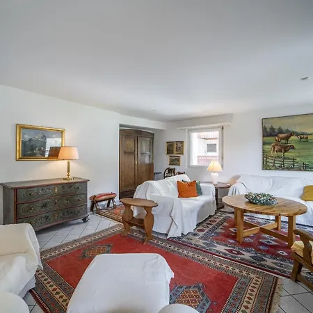 Chesa Ruinatsch Apartment St. Moritz