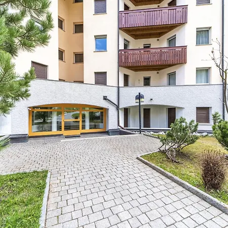 Chesa Ruinatsch Apartment *