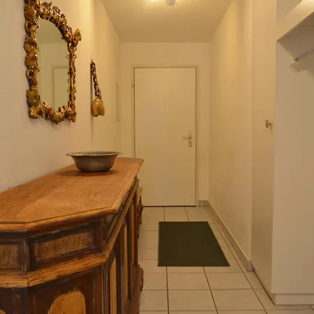 Chesa Ruinatsch Apartment