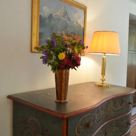Chesa Ruinatsch Apartment St. Moritz