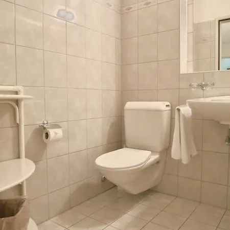 Chesa Ruinatsch Apartment *