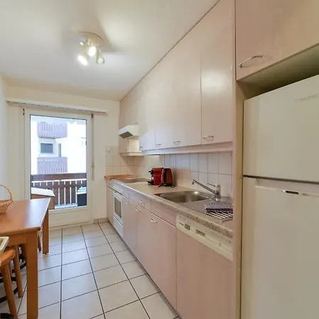 Apartment Chesa Ruinatsch *