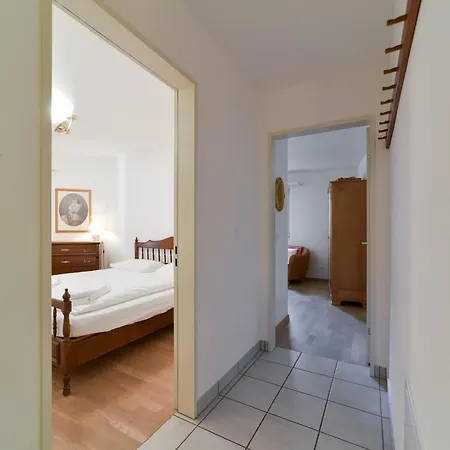 Apartment Chesa Ruinatsch *