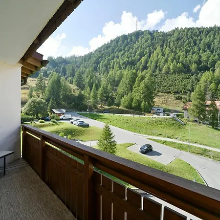 Chesa Ruinatsch Apartment *