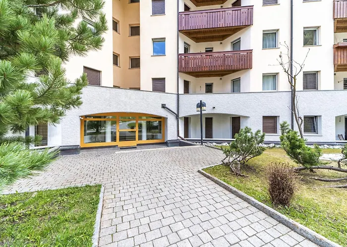 Chesa Ruinatsch Apartman *